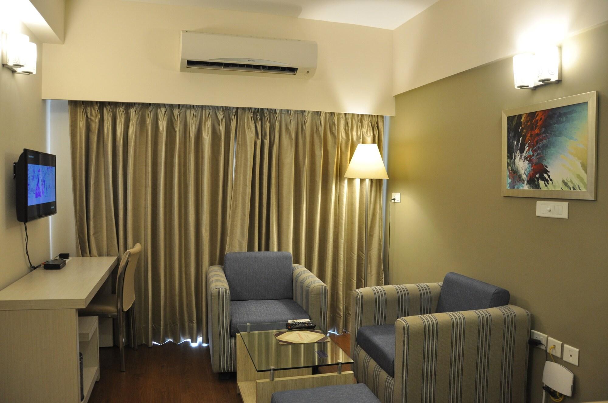 สตาร์ลิท สวีทส์ Hotel Kammasandra ภายนอก รูปภาพ