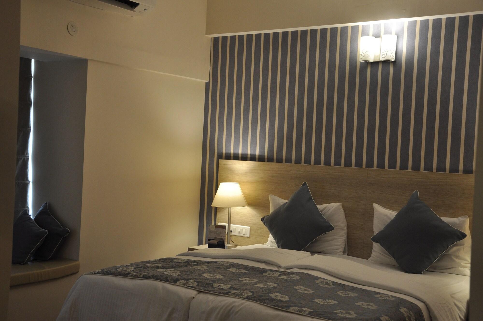สตาร์ลิท สวีทส์ Hotel Kammasandra ภายนอก รูปภาพ