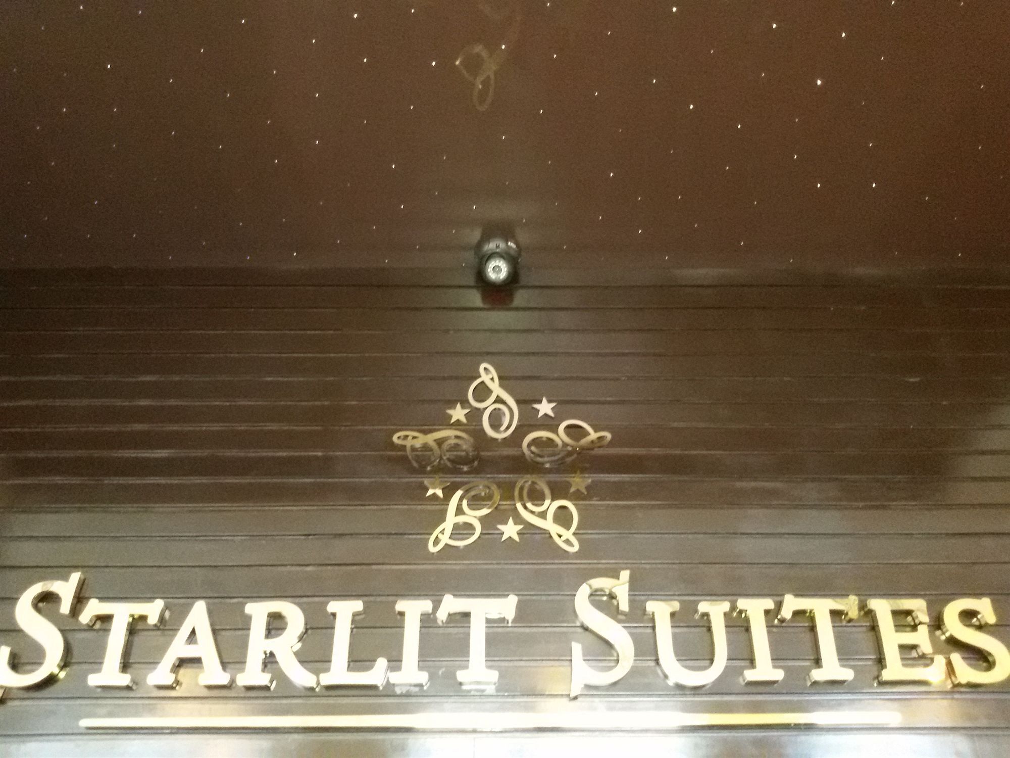 สตาร์ลิท สวีทส์ Hotel Kammasandra ภายนอก รูปภาพ
