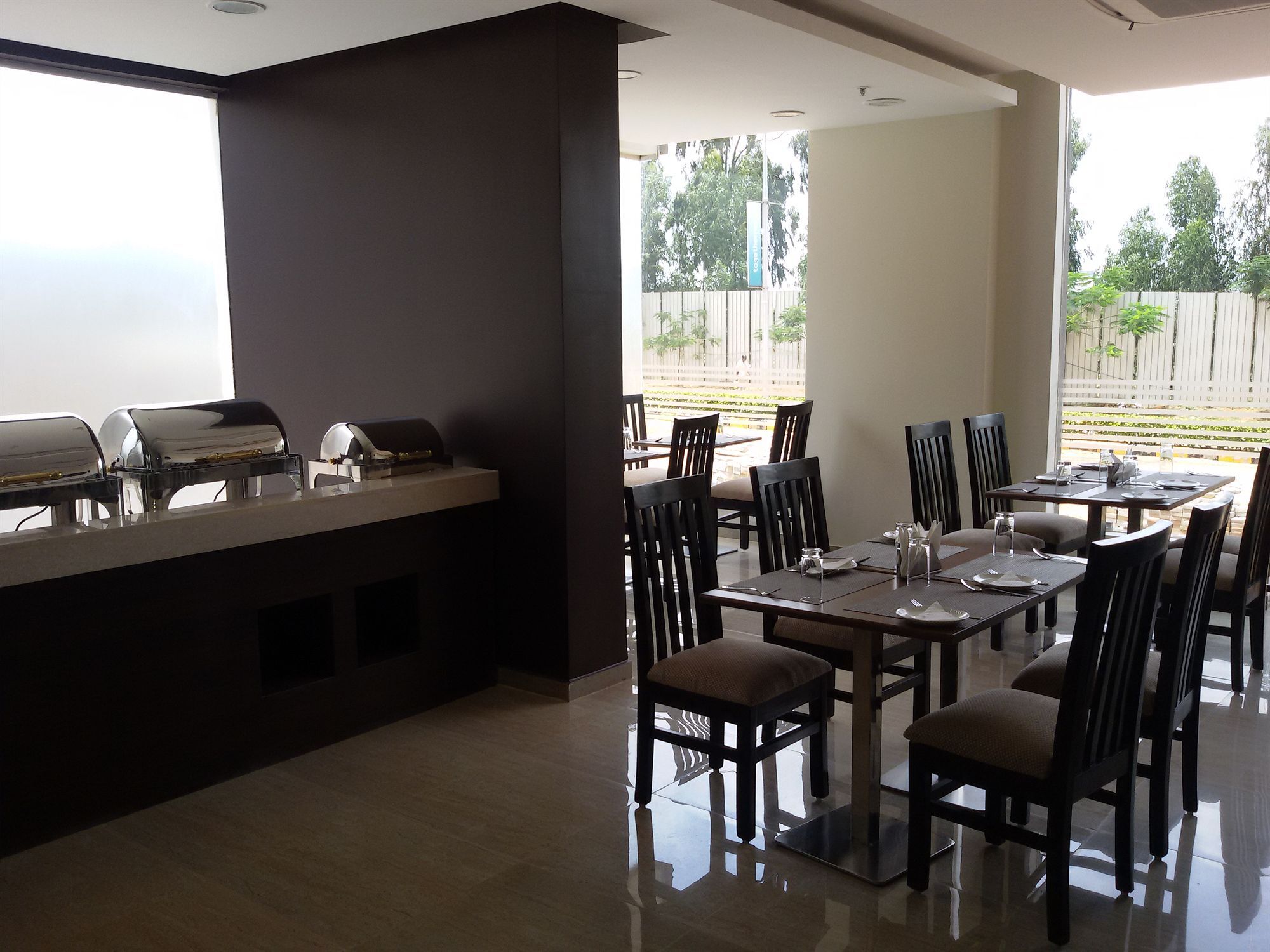 สตาร์ลิท สวีทส์ Hotel Kammasandra ภายนอก รูปภาพ