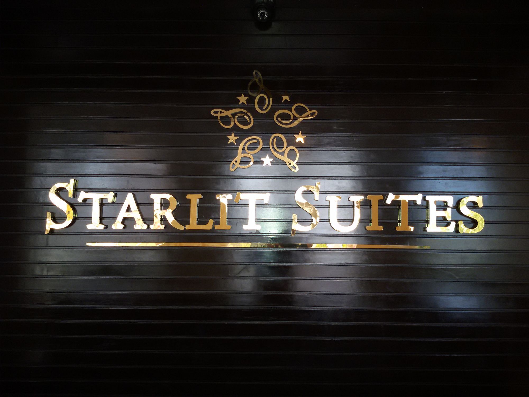 สตาร์ลิท สวีทส์ Hotel Kammasandra ภายนอก รูปภาพ