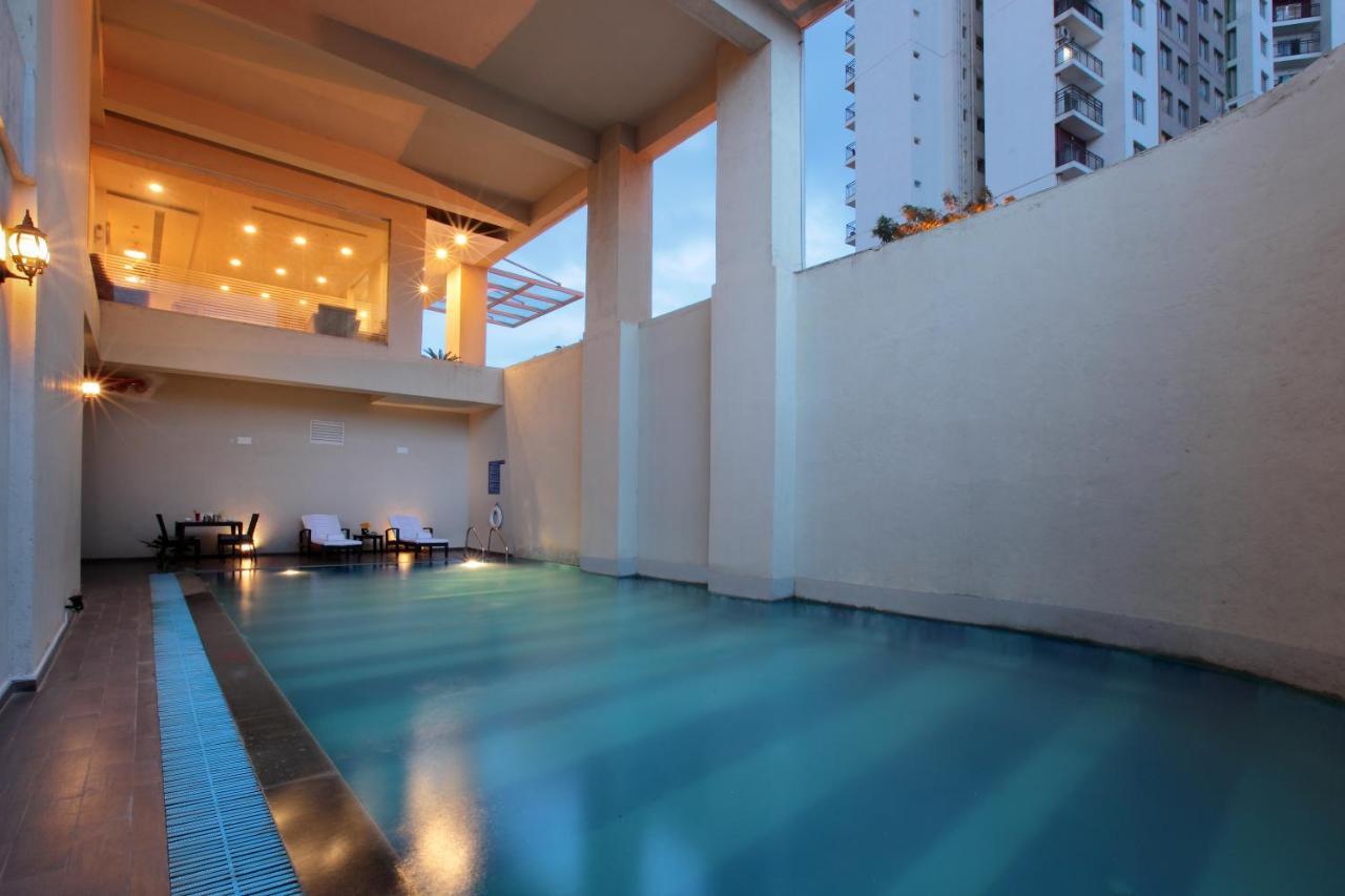 สตาร์ลิท สวีทส์ Hotel Kammasandra ภายนอก รูปภาพ