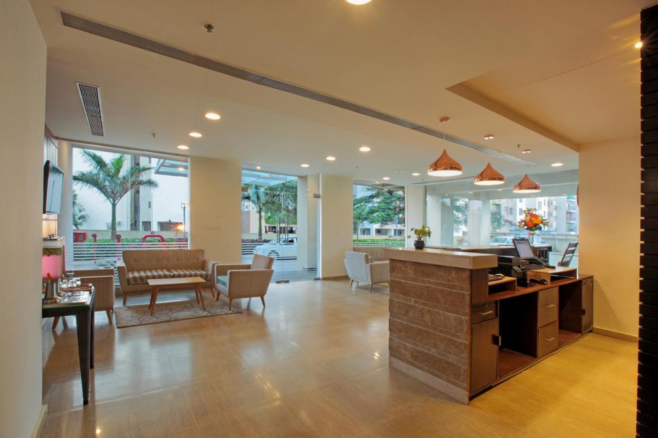 สตาร์ลิท สวีทส์ Hotel Kammasandra ภายนอก รูปภาพ