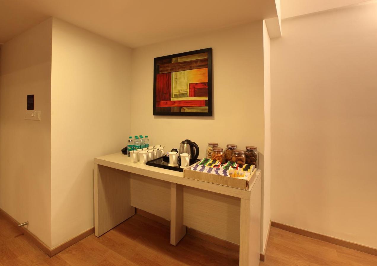 สตาร์ลิท สวีทส์ Hotel Kammasandra ภายนอก รูปภาพ