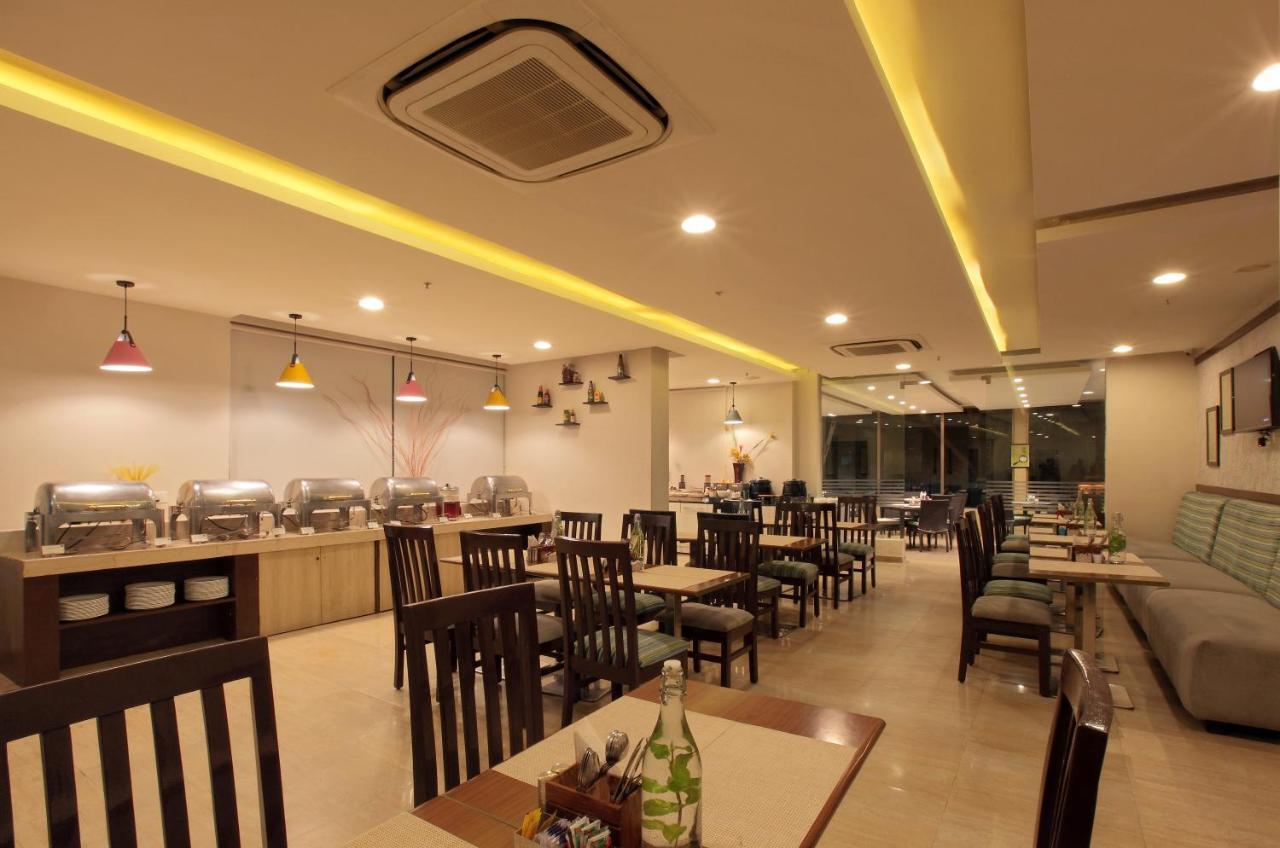 สตาร์ลิท สวีทส์ Hotel Kammasandra ภายนอก รูปภาพ