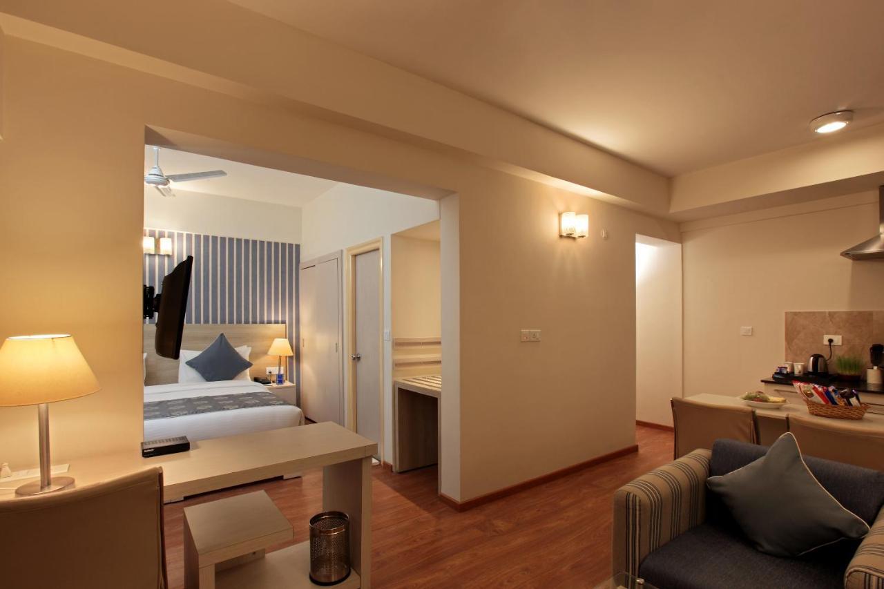 สตาร์ลิท สวีทส์ Hotel Kammasandra ภายนอก รูปภาพ